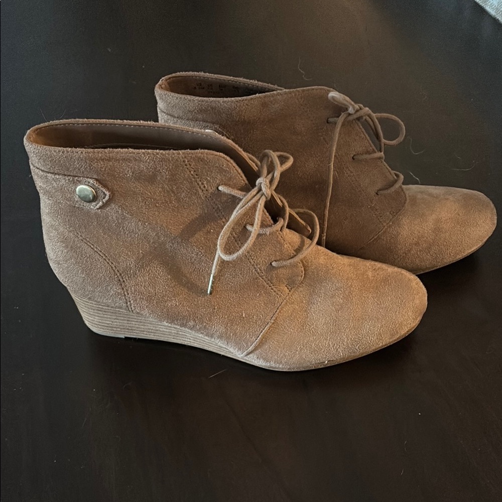 Dr. Scholl's Tan Ankle Booties with Wedge Heel